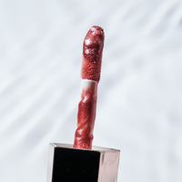 Propre étiquette blanche haute pigmentée tendance rouge à la mode longue durée personnalisable Oem Lipgloss