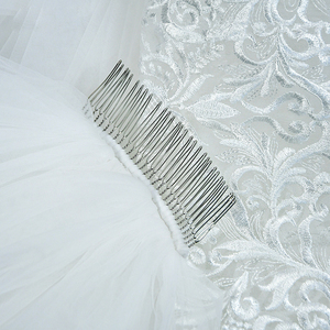 Velo de Novia Retro de Moda con Encaje Real, Velo de Tul Transparente de Una Capa, Velo de Catedral, Precioso y Dramático para Sesión de Fotos de Compromiso - Product Image 5
