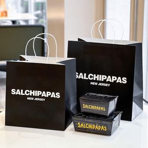 Bolsas de Papel Kraft Negras Biodegradables Personalizadas para Restaurantes, Desechables, Reciclables, para Llevar Comida, con Asa y su Propio Logotipo - Product Image 2