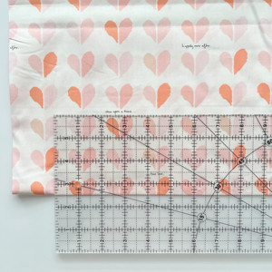 อย่างมีความสุขหลังจากที่เคยเก็บรวบรวมผ้า paperie โดย AMY sinibaldi - Product Image 4