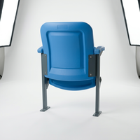 Chaise pliante rembourrée pour gradins, en HDPE, pour extérieur et intérieur, avec accoudoirs, modèle CS-V1-RGL