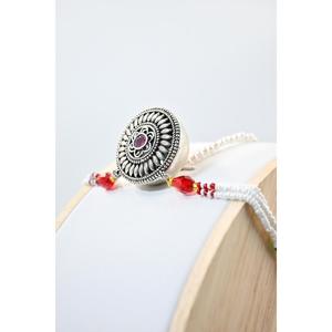 Rakhdi Borla artisanal traditionnel vintage pour femmes, en argent oxydé du Rajasthan, pour les occasions festives et les mariages - Product Image 2