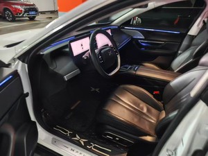 Modelo 2023, Auto Eléctrico Xpeng P7 de Segunda Mano, Volante a la Izquierda, Euro VI, 670 km de Autonomía, Venta al Por Mayor para Exportación - Product Image 6
