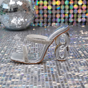 Nouvelles sandales d'été 2024 à talon spécial, bout carré ouvert, ornées de strass - Product Image 6