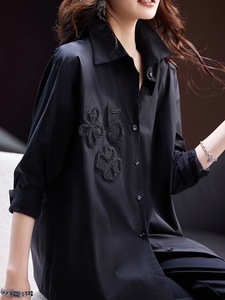 Nuova Camicia Casual <span class=keywords><strong>da</strong></span> Donna 2026 - Applicazione Floreale con Perline e Numero 5, Blusa Bianca Oversize a Maniche Lunghe - Product Image 6