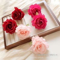 Mur et couronne de roses artificielles en plastique, fleurs artificielles faites à la main pour mariage, décoration extérieure et intérieure - Vente en gros