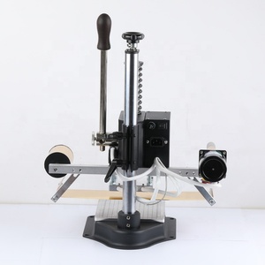 Machine de marquage à chaud à alimentation automatique du papier, machine de gaufrage de logo sur cuir, machine de dorure à fente en T - Product Image 3