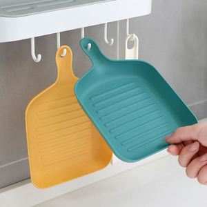 Petite assiette créative suspendable en plastique, carrée, moderne et minimaliste, pour restes, snacks, fruits secs et légumes, usage domestique - Product Image 1