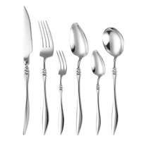 Ensemble de couverts en acier inoxydable 304 de style français moderne et minimaliste, couteau, fourchette, cuillère, finition miroir haute brillance, pointe effilée
