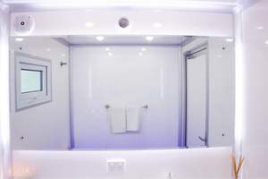 Remolque de baño portátil de 3 estaciones Remolque de baño de lujo Remolque de baño portátil de China Baño de lujo portátil con ducha - Product Image 3