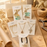 Cartes d'emballage pliables pour bijoux et porte-clés, personnalisées, créatives, à bords ondulés, avec étiquettes de prix