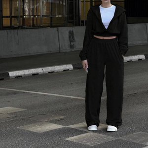 Fabricants de vêtements sur mesure, ensemble deux pièces pour femmes, haut court zippé et ensemble jogging, vêtements amples pour femmes - Product Image 4