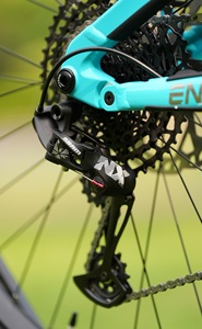 Bicicleta de Montaña DFQ Económica Twitter Endu150 Nx-12s con Suspensión Completa, Cuadro de Aleación 6069, 29/27.5 Pulgadas - Product Image 3