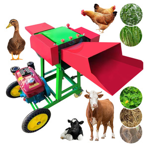 Broyeur horizontal de paille de maïs, machine à couper la paille motorisée en métal rouge pour la transformation des aliments pour animaux - Product Image 3