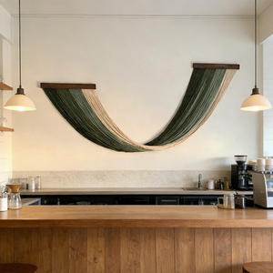 Tapisserie murale en macramé <span class=keywords><strong>chic</strong></span> nouée à la main pour les studios de design d'intérieur et les marques hôtelières - Product Image 1