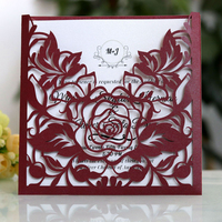 Tarjeta de Invitación de Bolsillo con Corte Láser Color Borgoña, Sobre de Bolsillo con Corte Láser y Invitaciones Rosa Pincel para Eventos y Fiestas