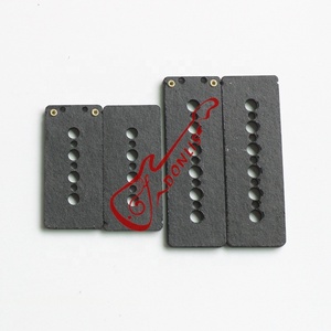 Donlis Tùy Chỉnh <span class=keywords><strong>5</strong></span> Chuỗi <span class=keywords><strong>P</strong></span> <span class=keywords><strong>Bass</strong></span> Pickup Flatwork Bobbin Sợi Màu Đen Tấm Cho Guitar Pickup Bộ Phận Bán Buôn - Product Image 2