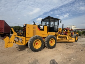 Б/у автогрейдер Caterpillar GC 140K (Япония, 2020 г.) в наличии, с отвалами - Product Image 3