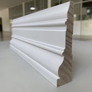 Rodapié alto de pino imprimado blanco para hoteles, oficinas, apartamentos, material de construcción para edificios residenciales y comerciales, suministro al por mayor - Product Image 5