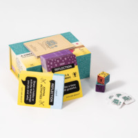 Caja plegable personalizada OEM para cartas de juego, fábrica de empaques de papel personalizados con logotipo e inserto para juegos de mesa