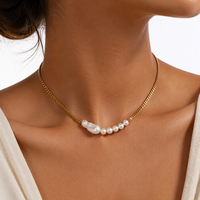 Collar de Perlas con Cadena Figaro Dorada, Once Perlas Redondas Graduadas, Perla Central Más Grande, Cadena de Cuerda Trenzada Ajustable, Joyería para Mujer
