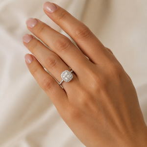 Anello Elegante a Forma Ovale Stile Matrimoniale per Donne - Product Image 2