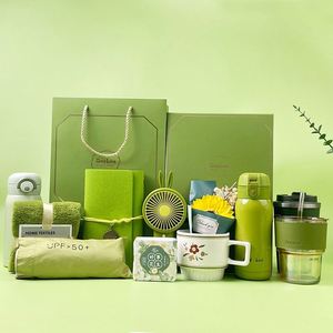 Siy325 - Juego de Regalos Personalizados con Logotipo para Bodas, Invitados, Damas de Honor, Día de San Valentín, Recuerdos para Fiestas, Regalos para Mujeres, 4 en 1 - Product Image 2