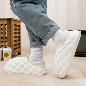Zuecos forrados clásicos unisex para adultos con piel sintética, zapatos impermeables de Invierno para mujer, botas de nieve para el hogar, forradas con piel, cálidas - Product Image 3