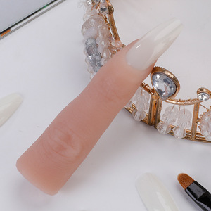 Profesional Nail Art Beginner Trainer Nail <span class=keywords><strong>Tips</strong></span> Display Flexible Silicone Practice Training Finger Nail <span class=keywords><strong>Tips</strong></span> Set - Product Image 4