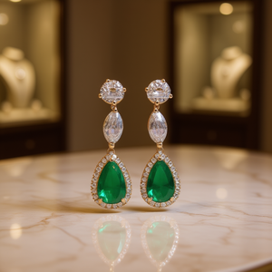 Orecchini Pendenti di Lusso con Smeraldi Verdi, Placcati in Oro con Cristalli, Gioielli alla Moda, Orecchini Statement da Donna - Product Image 2