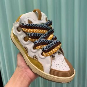 รองเท้าดีไซเนอร์คุณภาพสูงสุดปี 2025 รองเท้าผ้าใบผู้หญิงใส่สบาย รองเท้ากีฬา รองเท้าผ้าใบ Lanvine - Product Image 2