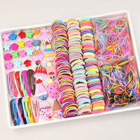Vente en gros Ensemble cadeau d'accessoires pour cheveux pour enfants et filles 780 pcs Ensemble épingle à cheveux avec élastique et papillon coloré