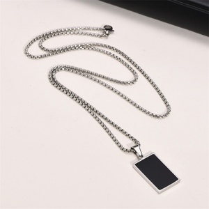 สร้อยคอจี้สี่เหลี่ยมเคลือบเงาสแตนเลสสตีลขายส่ง - Product Image 5