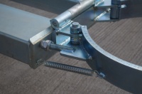 Chariot élévateur à fourche robuste Manipulateur de tambour sûr, efficace et facile de levage de tambour de 205L pour tambours simples ou doubles