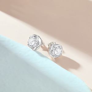 ต่างหูเครื่องประดับเงินแท้คุณภาพดีสี925ดีไซน์เรขาคณิตที่ไม่เหมือนใครพร้อมหินเพทายตัดปราดเปรื่องสำหรับงานแต่งงาน - Product Image 5