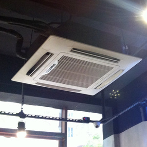 Giá Cả Cạnh Tranh Năng Lượng Mặt Trời Powered Cassette Loại Điều Hòa Không Khí Hệ Thống Mái Nhà Trần 48V DC Điều Hòa Không Khí - Product Image 4