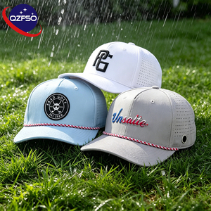 Casquette de baseball QZFSO personnalisée en polyester imperméable à 5 panneaux avec logo en caoutchouc PVC, perforations découpées au laser, style papa, pour le sport et le golf - Product Image 1