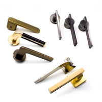 Ensemble de poignées de porte en acier inoxydable au design industriel personnalisé pour usage intensif, idéal pour les entrées extérieures, les halls, les salles de bain, les cuisines et les entrepôts.
