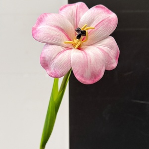 Tulipes artificielles de haute qualité au toucher réel, fleurs en soie pour la décoration de mariage, de la maison et des centres de table, fourniture d'usine - Product Image 4