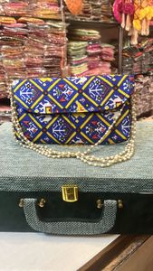 Bolso pequeño bordado con estampado de Patola para mujer hecho a mano, recuerdo de boda, regalo de devolución para invitados - Product Image 5