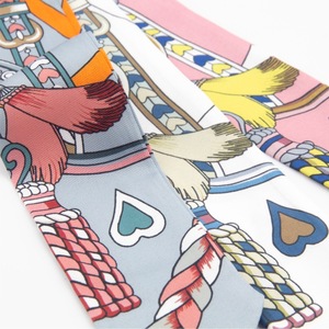 春の新作、人気急上昇中のムスリム向け幾何学模様スクエアチェーンフェザーツイルシルク装飾リボンラップバッグロングスカーフ（女性用） - Product Image 4