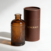 Flacons de parfum vides de luxe en verre carré de 100 ml pour diffuseur d'aromathérapie avec finition mate, sérigraphie et marquage à chaud