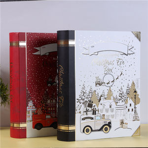 Boîte de livre compte à rebours calendrier estampillé or avec fermeture magnétique cadeau de Noël en carton fait main écologique sur mesure - Product Image 3