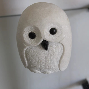 Statue d'hibou en marbre massif sculptée à la main, blanche, en gros, pour centres de jardinage - Product Image 1