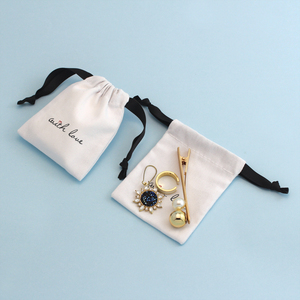 Pochette cadeau personnalisée avec logo pour bijoux faits main, pochette à cordon de serrage en tissu doux de style artisanal - Product Image 4