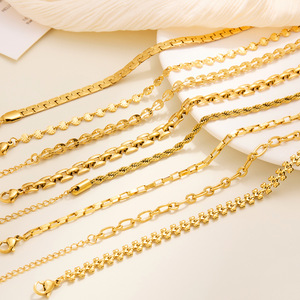 Bracelets personnalisés OEM pour femmes et hommes, étanches, en zircone, en forme de cœur, en acier inoxydable plaqué or <span class=keywords><strong>18</strong></span> carats, chaîne cubaine pour femmes - Product Image 1