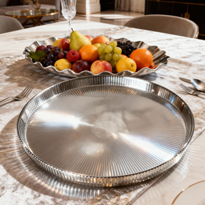 Platos de Presentación de Vidrio Plateado <span class=keywords><strong>y</strong></span> Dorado de Lujo al por Mayor, Plato para Frutas de 13 Pulgadas con Borde Plateado <span class=keywords><strong>y</strong></span> Dorado para Cocina, <span class=keywords><strong>Hotel</strong></span> o Cenas de Boda - Product Image 5