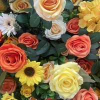 Mur de fleurs artificielles jaunes personnalisé en gros, toile de fond de 8 pieds, rouleau de fleurs de rose, panneau mural pour décoration de mariage