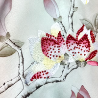 Papier peint haut de gamme peint à la main, broderie perlée, broderie florale 3D, peinture murale d'oiseaux, art mural texturé de luxe pour hôtel et villa