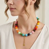 Collier pour femme en perles acryliques colorées, chaîne en acier inoxydable doré, réglable, bijoux décontractés et tendance